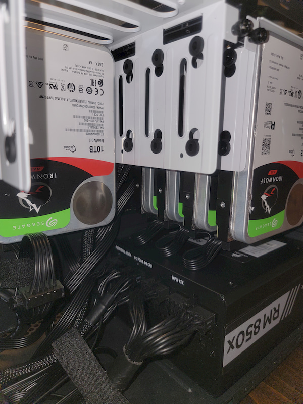 Five hard drives mounted in the Fractal Design Node 804 case